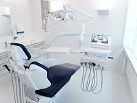 Zahnarztpraxis Dr. med. dent. Yves von Weydlich – Cliquez pour agrandir l’image 3 dans une Lightbox