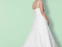 Sposa Ireos – click to enlarge the image 3 in a lightbox