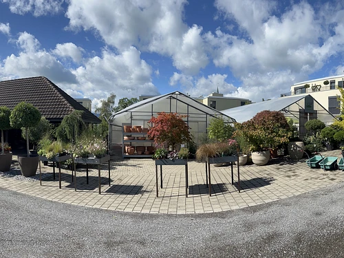 Pünter Blumen Garten – click to enlarge the panorama picture