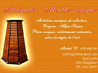Michel Antiquités Meubles Rustiques – Cliquez pour agrandir l’image 1 dans une Lightbox