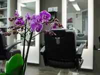 COIFFEUR DE SIMONE – click to enlarge the image 3 in a lightbox
