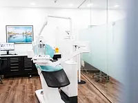 Zahnarzt Zürich HB ShopVille | Notfall Zahnarzt | swiss smile - Klicken Sie, um das Bild 3 in einer Lightbox vergrössert darzustellen