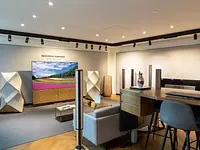 Bang & Olufsen Hegibachplatz by Bosshard Homelink AG – click to enlarge the image 2 in a lightbox
