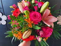 Aux Fleurs Jumelles (anciennement Daphné Fleurs) – click to enlarge the image 1 in a lightbox
