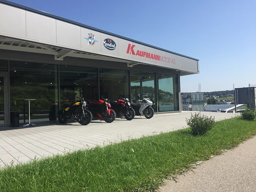 Kaufmann Motos AG – cliquer pour agrandir l’image panoramique