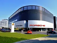 Porsche Zentrum Zürich - Klicken Sie, um das Bild 2 in einer Lightbox vergrössert darzustellen