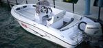 1 heure de bateau moteur Revolution