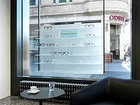 Burri Optik und Kontaktlinsen beim Bellevue in Zürich – Cliquez pour agrandir l’image 6 dans une Lightbox