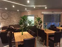 Café Restaurant St-Laurent – Cliquez pour agrandir l’image 2 dans une Lightbox