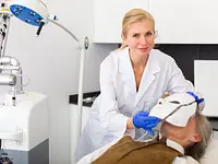 Aesthetic Medical Swiss Group  -   Fachschule für Kosmetik - Kosmetikschule - Kosmetik Ausbildung – click to enlarge the image 1 in a lightbox