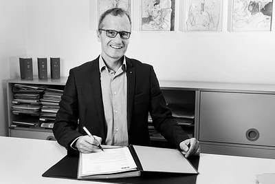 Hans Martin Hadorn, Notar / Rechtsanwalt / Mediator SAV