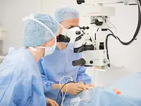 Augenchirurgie am Bahnhof - cliccare per ingrandire l’immagine 4 in una lightbox