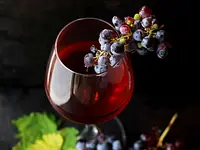 Vinenzo Weinhandel GmbH - Klicken Sie, um das Bild 3 in einer Lightbox vergrössert darzustellen