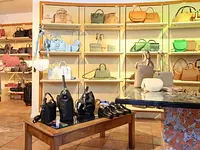 Boutique Aigner Shop Cestari - Ascona -Ticino -Svizzera - cliccare per ingrandire l’immagine 2 in una lightbox