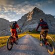 Backdoor E-Bike Rental, bei Sonnenaufgang auf der Grossen Scheidegg