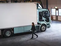 Volvo Group (Schweiz) AG, Truck Center Dällikon - cliccare per ingrandire l’immagine 12 in una lightbox