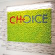 Il benvenuto di Choice, la nostra parete in moss wall e la comoda reception, dotata di ogni comfort, vi attendono.