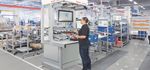 Arbeitsplatz mit Werkerunterstützung
