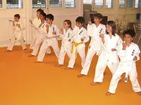 Shitokai Karateschule - Klicken Sie, um das Bild 13 in einer Lightbox vergrössert darzustellen
