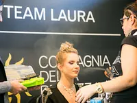 Team Laura Coiffure Visagisme Total Look - cliccare per ingrandire l’immagine 17 in una lightbox