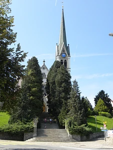 Ref. Kirche Richterswil, Bergstrasse, nahe Paracelsus Spital