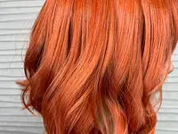 Hair Fashion by Laura Tschaggelar – Cliquez pour agrandir l’image 10 dans une Lightbox