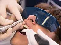Zahnarztpraxis Mundauf AG - Klicken Sie, um das Bild 4 in einer Lightbox vergrössert darzustellen