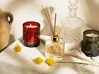 Parfumerie Collection Eclat SA - cliccare per ingrandire l’immagine 2 in una lightbox