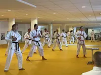 Shitokai Karateschule - Klicken Sie, um das Bild 17 in einer Lightbox vergrössert darzustellen