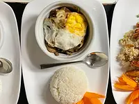 Yil's Thai Cuisine – Cliquez pour agrandir l’image 16 dans une Lightbox
