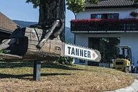 Tanner Gilles logo