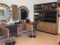 Meyrinos Salon Coiffure - Klicken Sie, um das Bild 2 in einer Lightbox vergrössert darzustellen