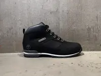 District 5 sneakerstore