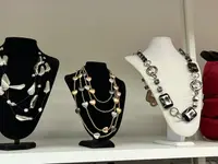 Be Happy Store Sagl | Donna | Uomo | Taglie comode