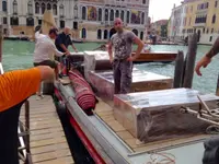 Schuwey Transports Sàrl - Déménagement Suisse et International - Transport de piano - Garde meuble // Genève