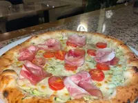 Hanami Sushi & Pizzeria