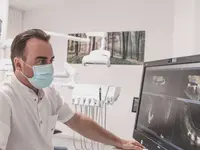 Dentista Reali SA - Klicken Sie, um das Bild 5 in einer Lightbox vergrössert darzustellen