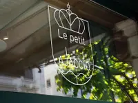 Le Petit Ajaccio Sàrl