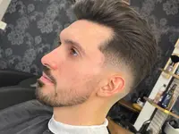 Loran Hairstyle Barber - Klicken Sie, um das Bild 1 in einer Lightbox vergrössert darzustellen