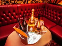 Club Privé - Strip Club, Cabaret & Nightclub