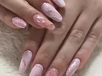 Noemi Nails & Beauty - Klicken Sie, um das Bild 21 in einer Lightbox vergrössert darzustellen