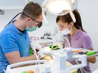 dr. med. dent. Nyffeler Tino Dr. - Studio Medico Dentistico
