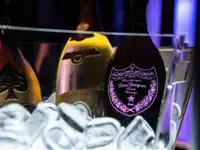 Club Privé - Strip Club, Cabaret & Nightclub