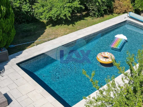 LAX Piscines Sàrl - Klicken, um das Panorama Bild vergrössert darzustellen