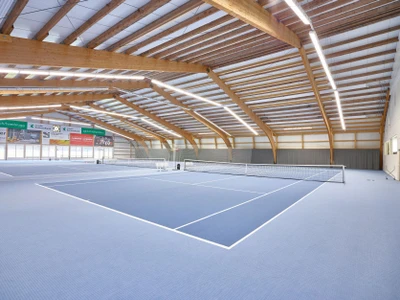 Die Tennishalle Diepoldsau wirde im 2019 komplett renoviert und bietet seither ein tolles Ambiente. Die Teppichlätze ohne Granulat laden zum spielen ein.