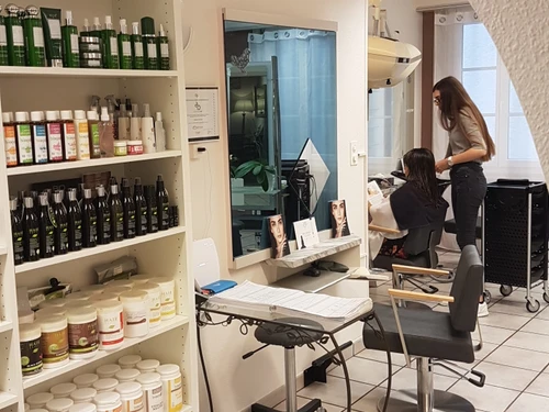 Aléria Coiffure Institut Capillaire - Klicken, um das Panorama Bild vergrössert darzustellen