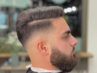 Gold Cut Coiffeur