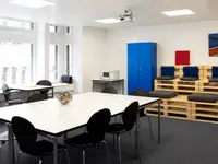 WISS Schulen für Wirtschaft Informatik Immobilien - Klicken Sie, um das Bild 10 in einer Lightbox vergrössert darzustellen