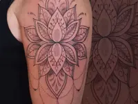 Realistic Tattoo Genève //Tatouage et Piercing Genève