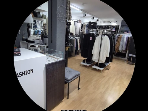 b1 FASHION - BeOne FASHION – cliquer pour agrandir l’image panoramique